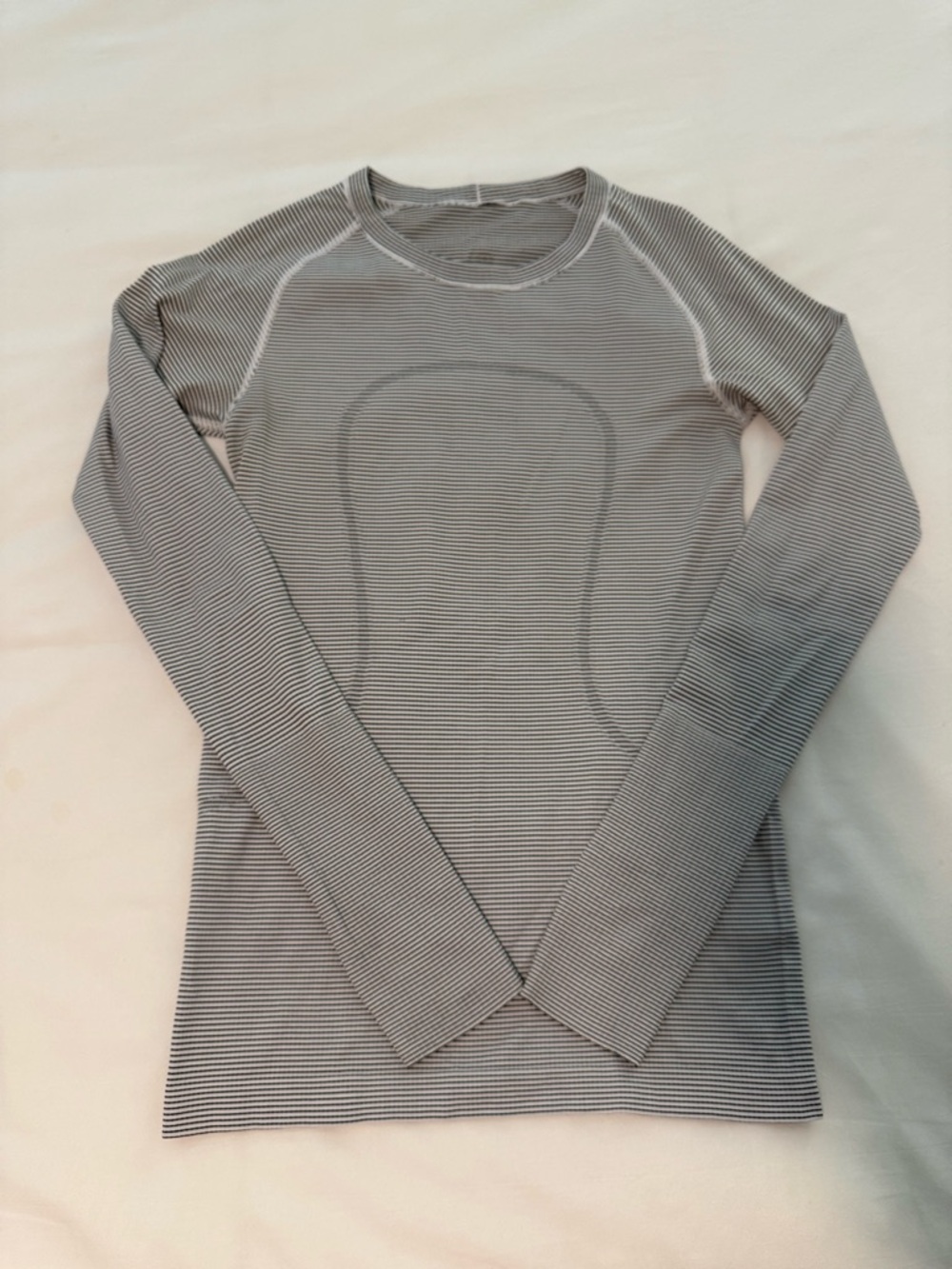 Lululemon Swiftly Tech Long Sleeve Tee